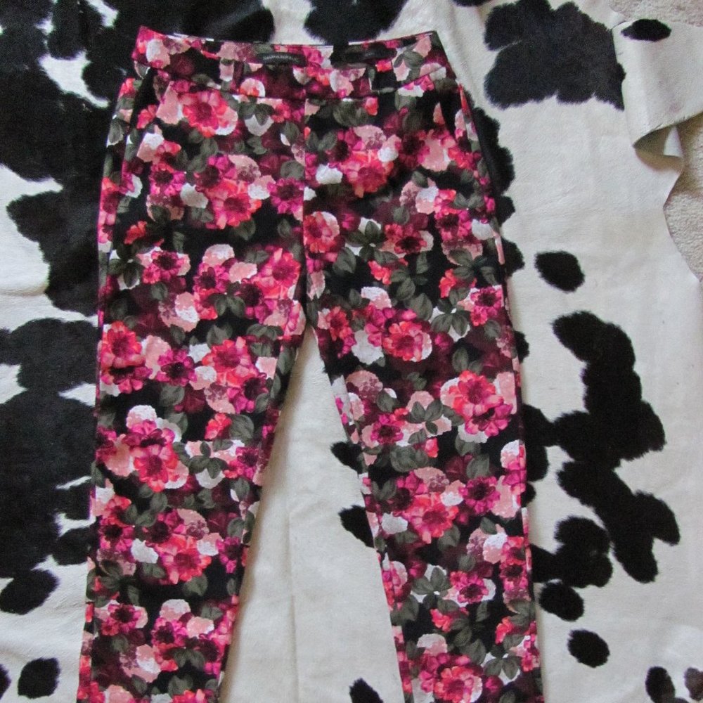 BANANA REPUBLIC  LADIES STRAIGHT LEG SLACKS NWT